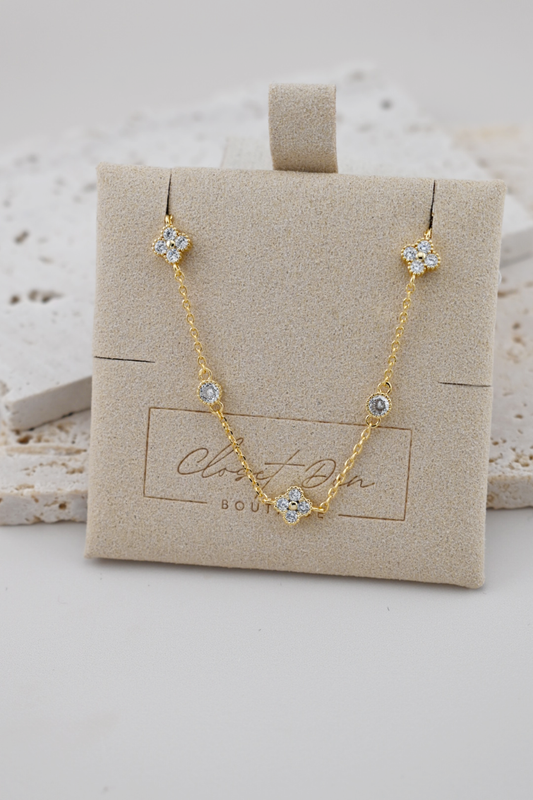 Gold Dainty Chain Clover Necklace