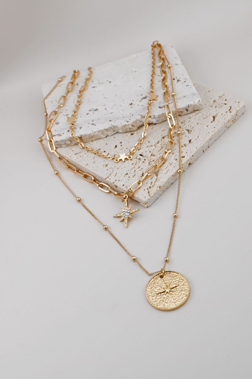 Star Pendant Layered Necklace