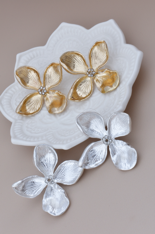 Avery Flower Studs