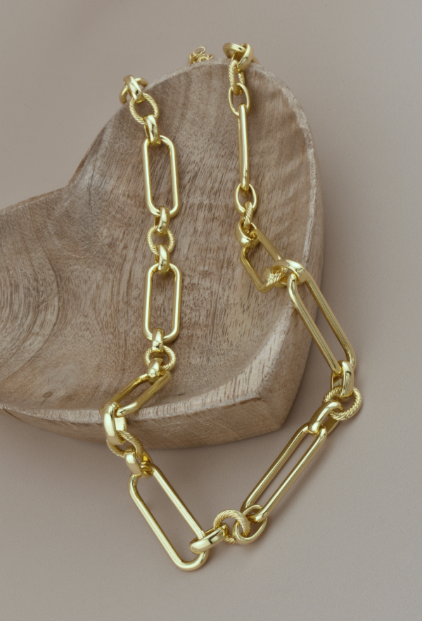 Long Oval Chain Link Necklace