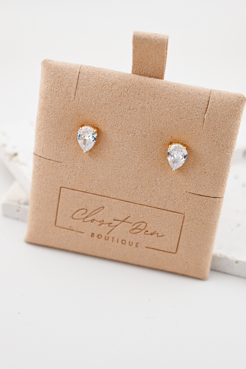 Dainty Pear Stud Earrings (Gold)