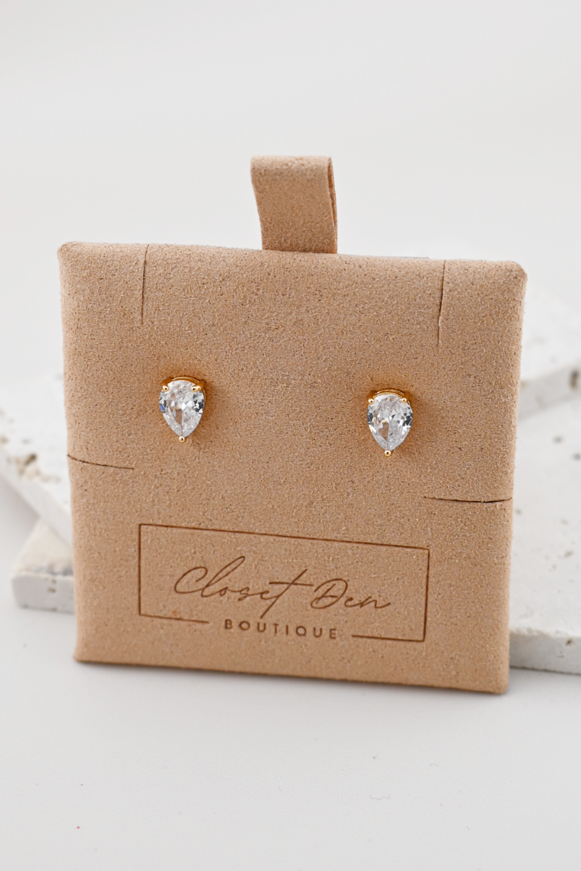 Dainty Pear Stud Earrings (Gold)