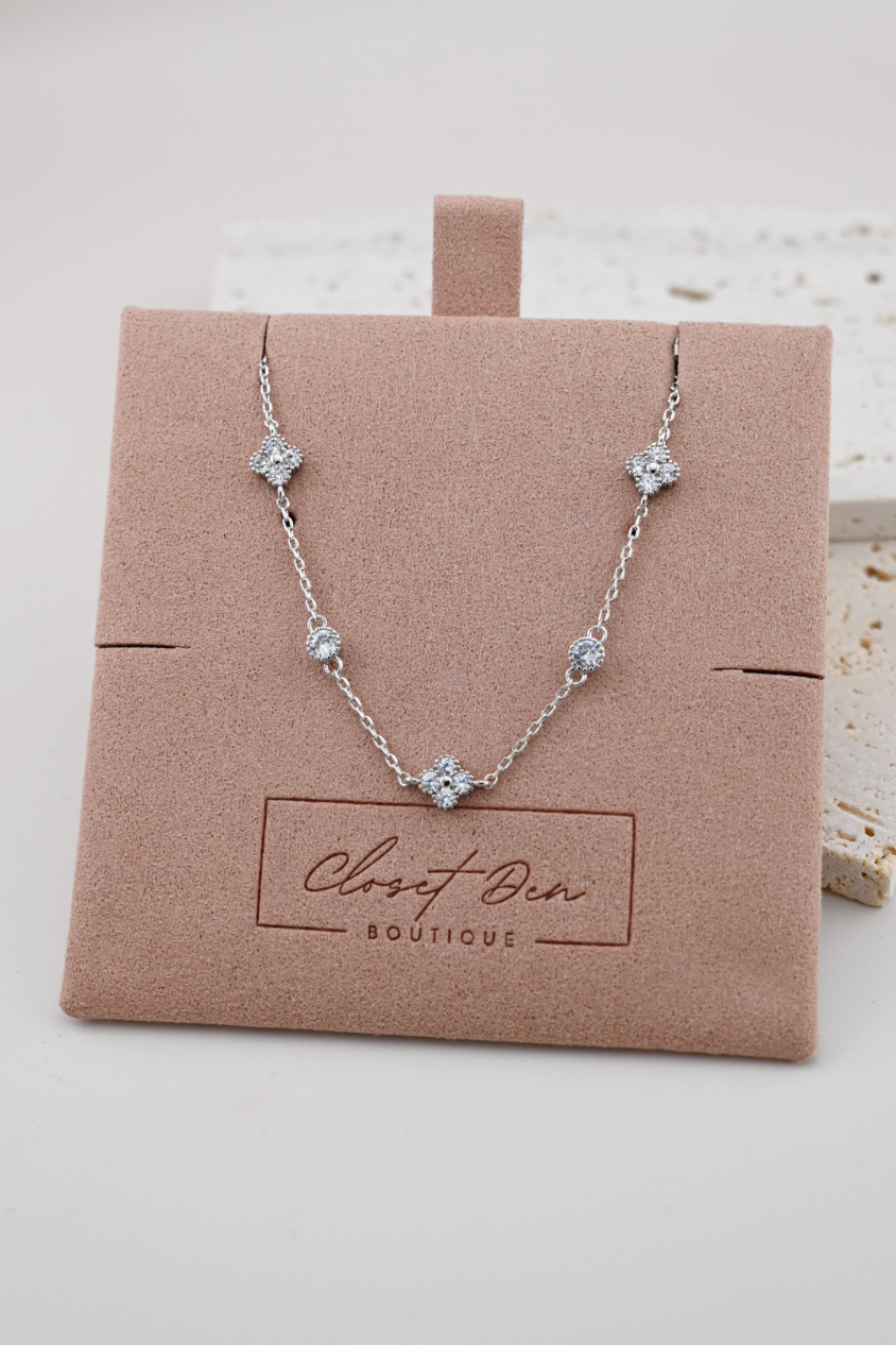 Silver Dainty Chain Clover Necklace
