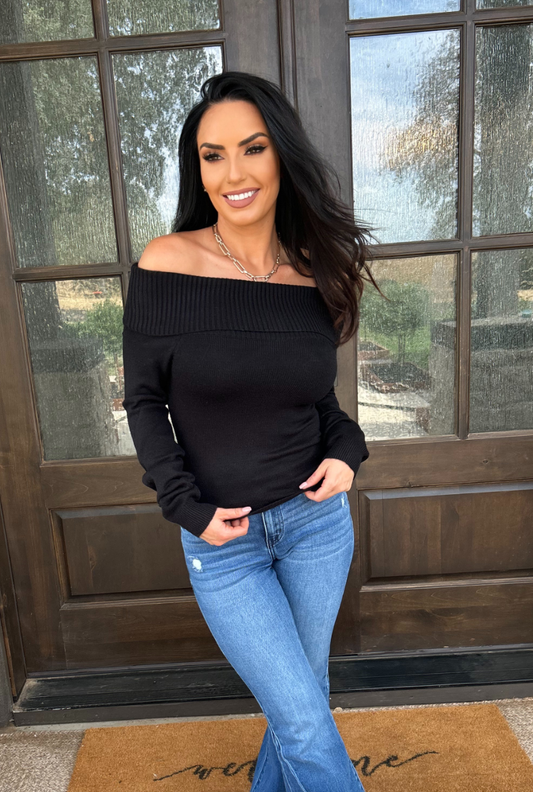 Ribbed Fitted Off-Shoulder Top – Black