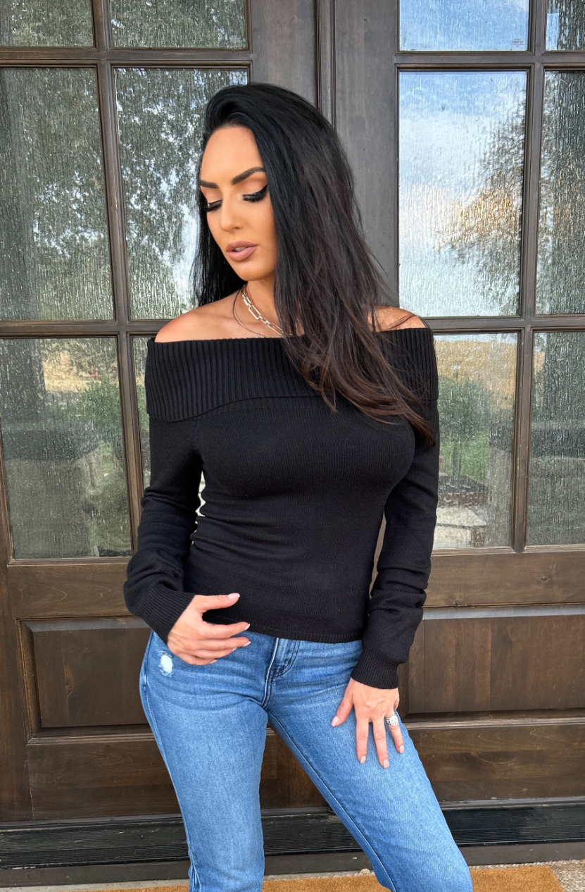 Ribbed Fitted Off-Shoulder Top – Black