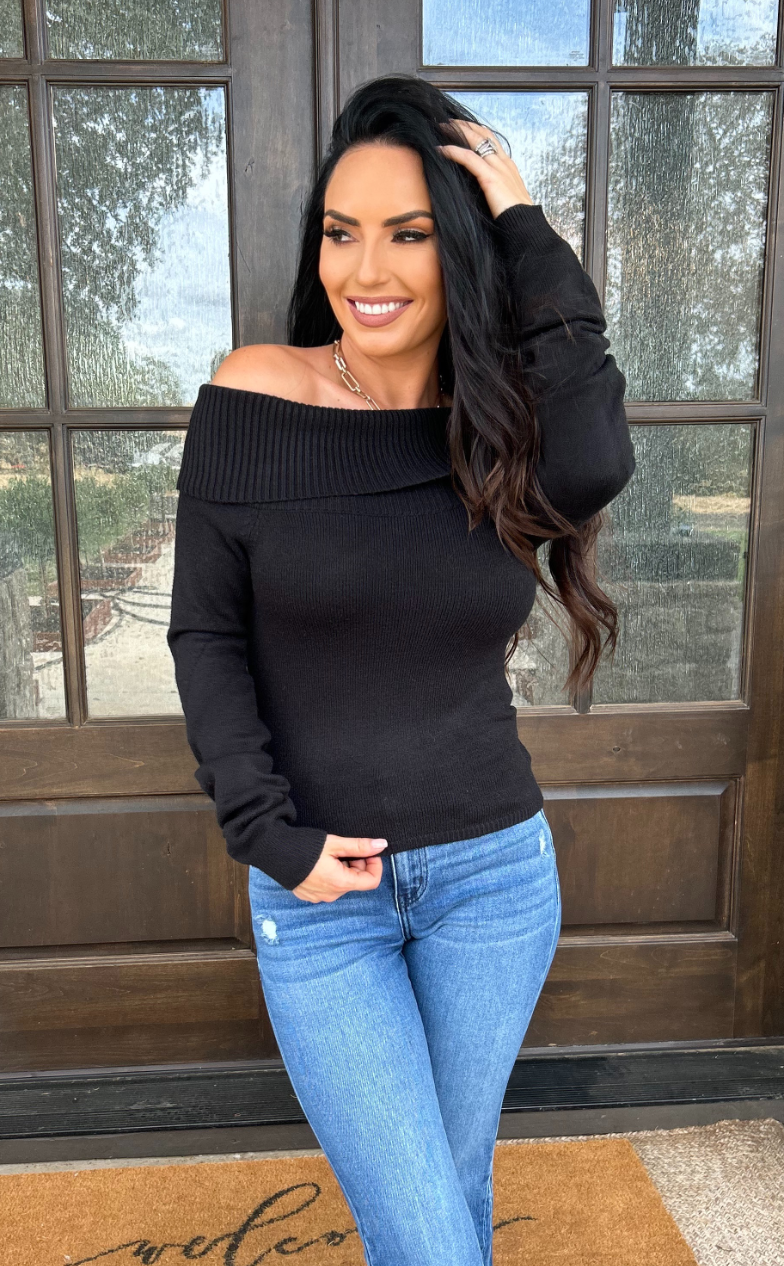 Ribbed Fitted Off-Shoulder Top – Black